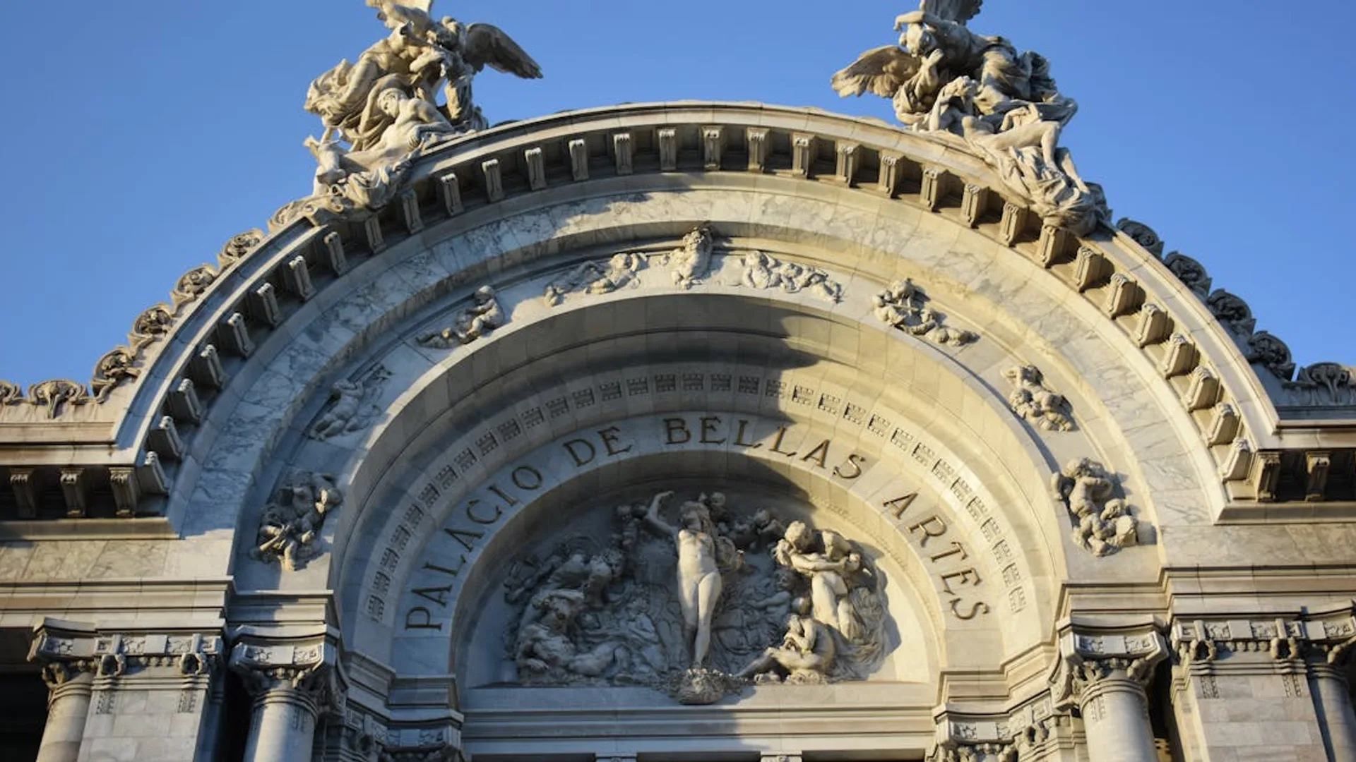 Casa Azul: Inside Fridas World